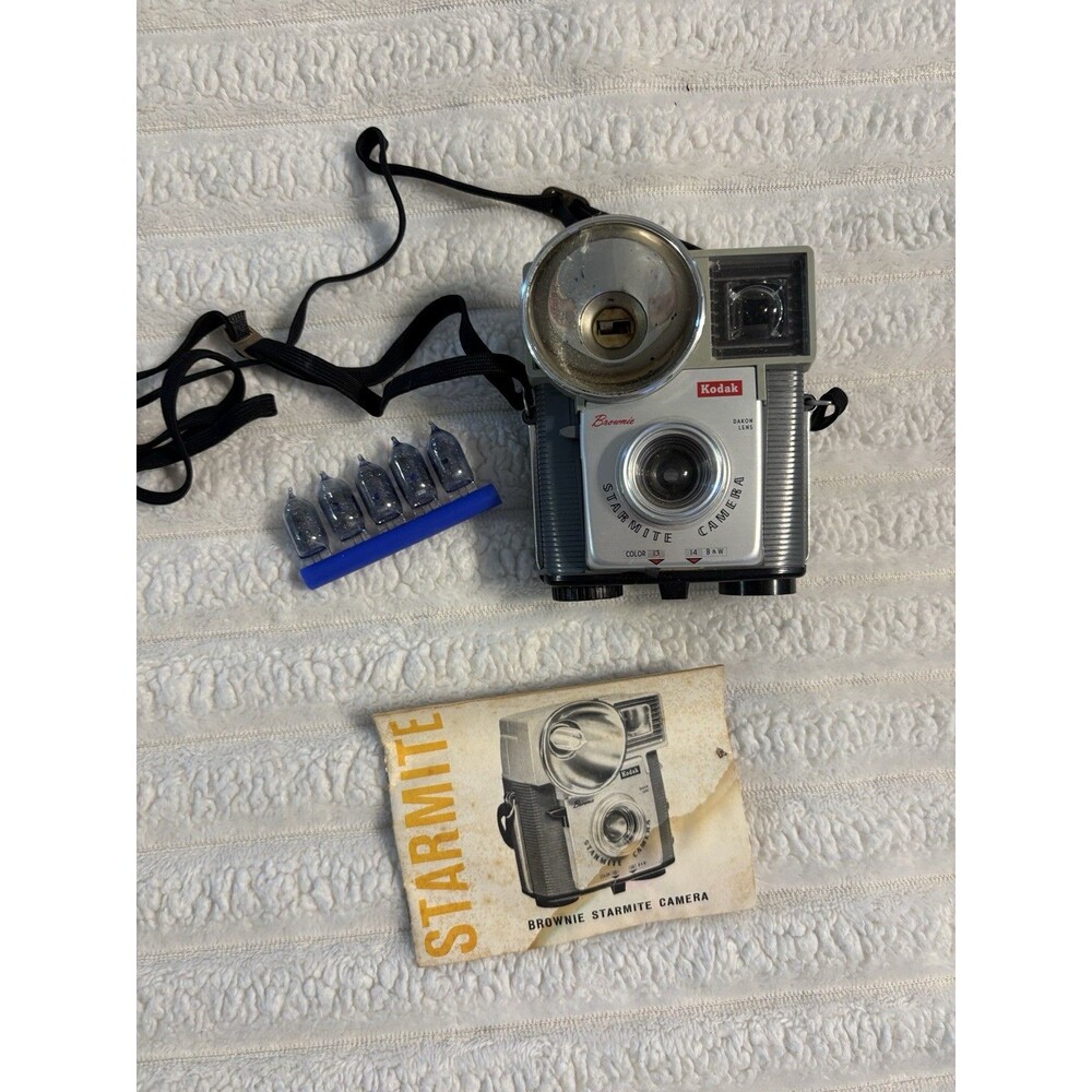 Vintage Kodak Brownie Starmite Camera And Fuji film Big Shot BUNDLE LOT 1960s